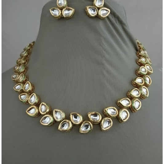 Leaf Share Kundan Necklace Set