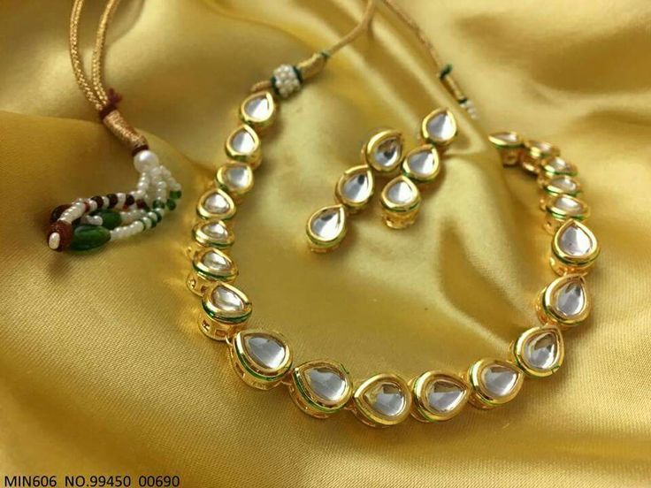 Single Line Drop Kundan Necklace Set