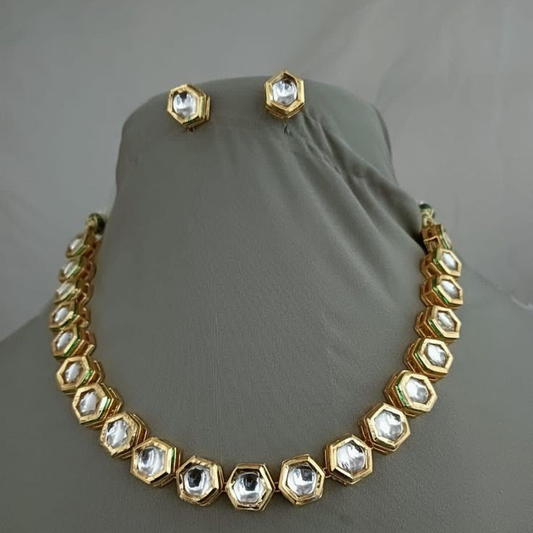 Single Line Hexagon Kundan Necklace Set