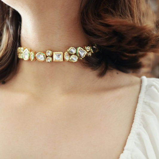 Single Line Multi Shape Kundan Necklace Set