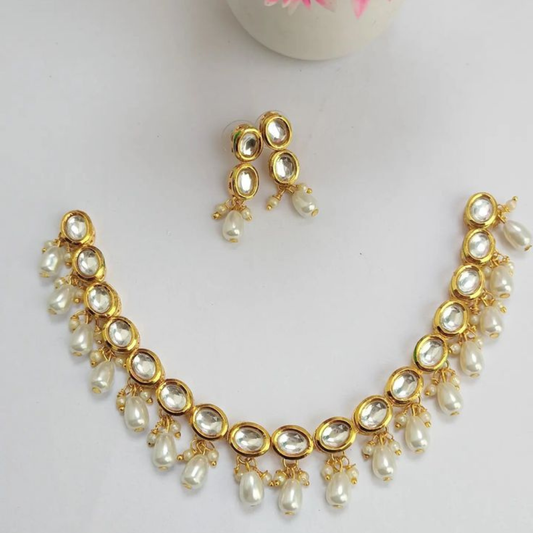 Single Line Oval Moti Kundan Necklace Set